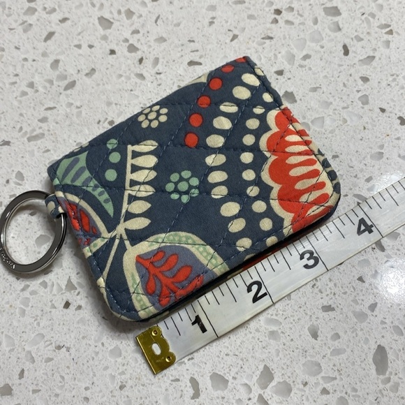 Vera Bradley Nomadic Floral Key chain card holder grey/coral/seafoam quilted - Picture 5 of 7